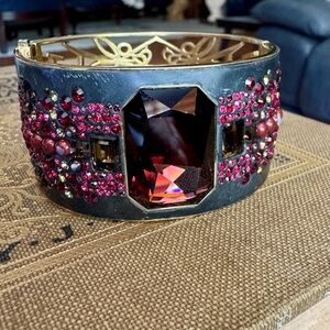 Swarovski Story Bangle Size M